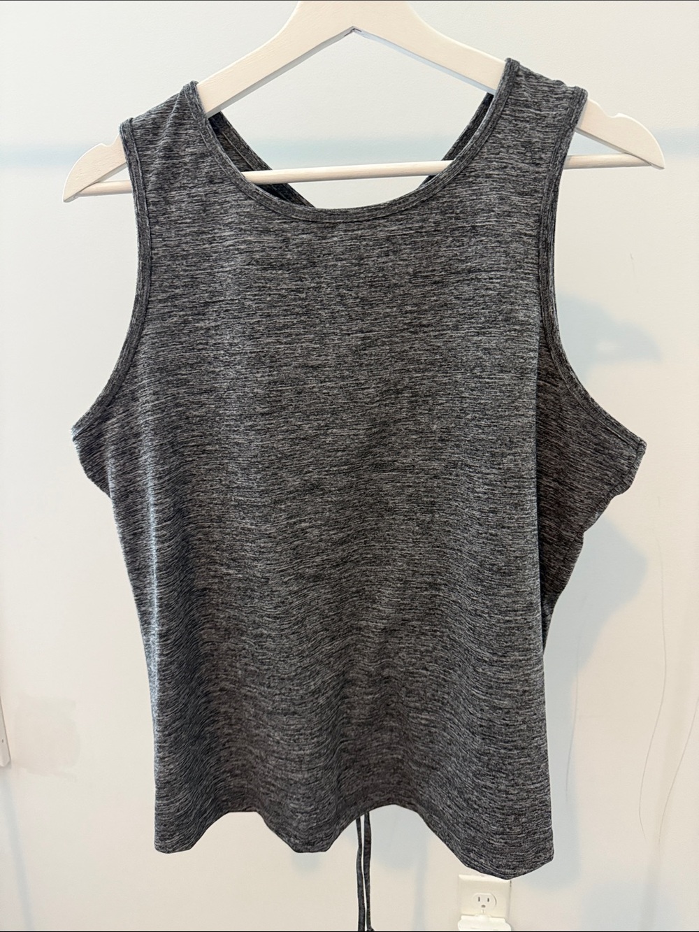 Women’s Heather Charcoal Scoop Neck Tank Top